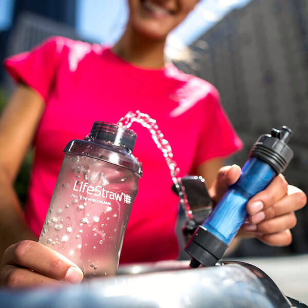 the Lifestraw contains hollow fiber membranes. These are tiny tubes with tiny holes in them. When water is forced through the hollow fiber membranes, the holes are small enough to trap bacteria and other contaminants,
