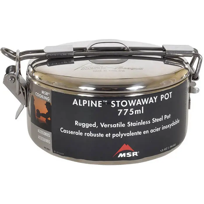 The MSR Alpine Stowaway 475ml base camp cook set is made of sturdy stainless steel and has a handle that serves as a closure. 