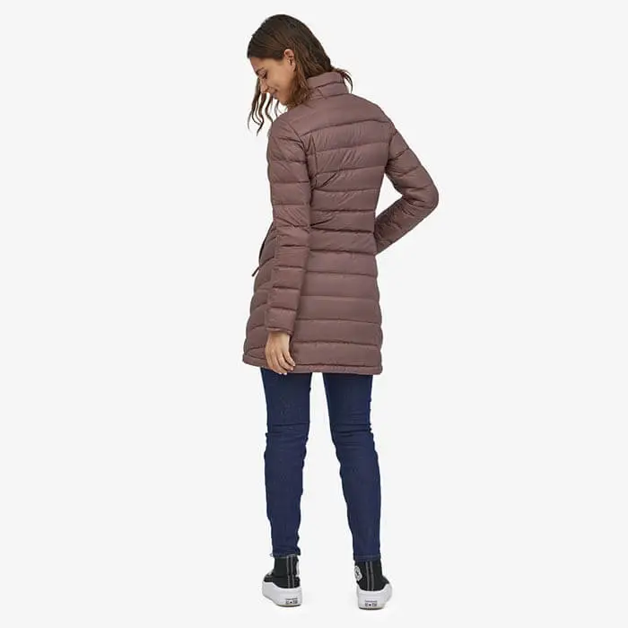 This parka from Patagonia is perfect for those who want a versatile option that can be worn in multiple ways. It has a waterproof outer shell, and it comes with a removable inner fleece jacket that can be worn on its own or together for extra warmth
