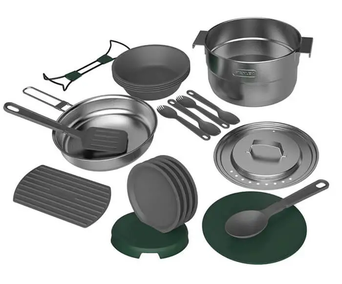 This cook set is perfect for anyone who loves spending time outdoors. It has everything you need to make sure you're able to cook while you're out there, and it's also very easy to transport.